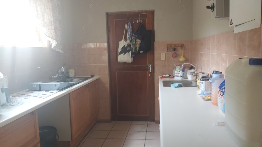 To Let 4 Bedroom Property for Rent in Roodewal Free State